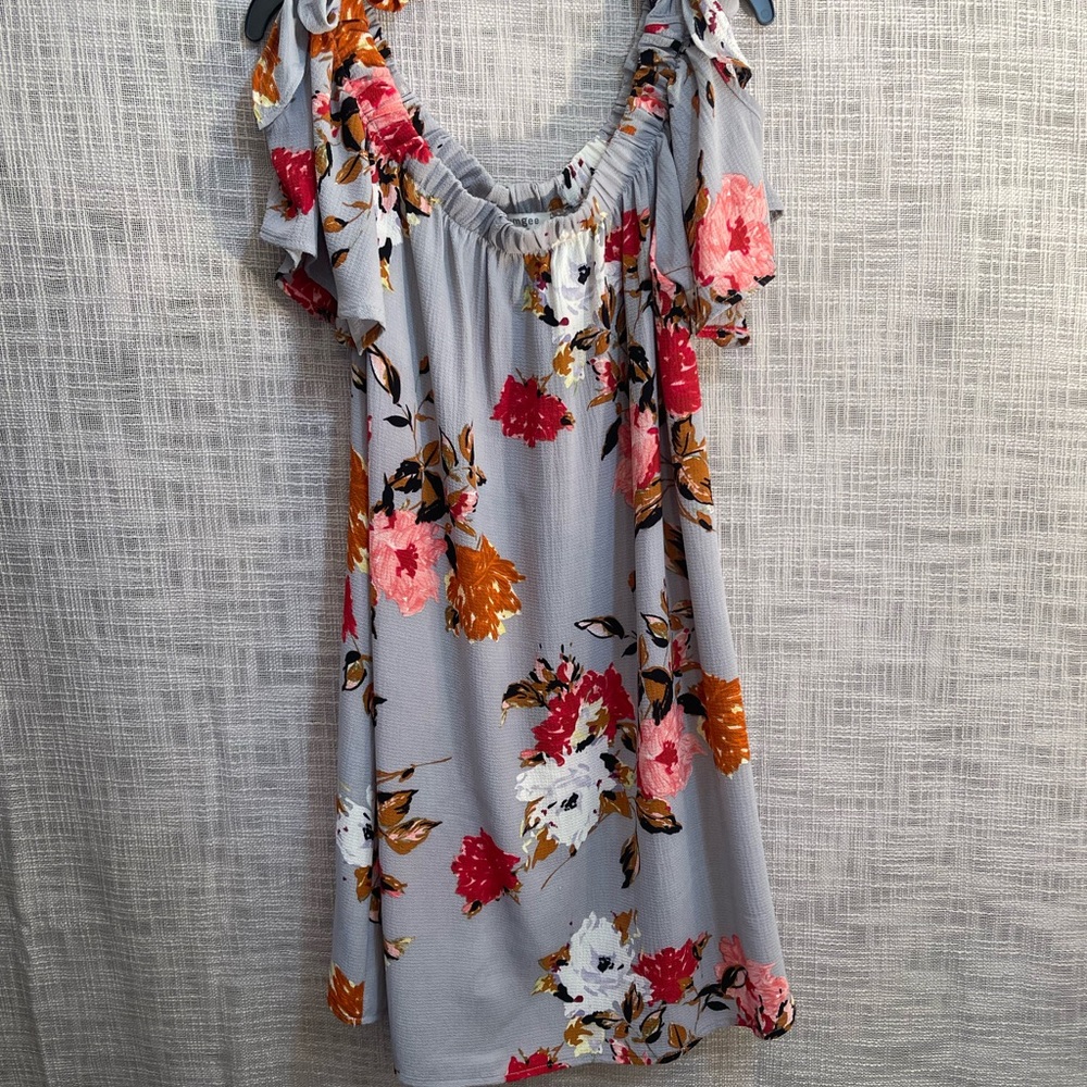 Umgee Gray and Red floral dress with Flutter Sleeves